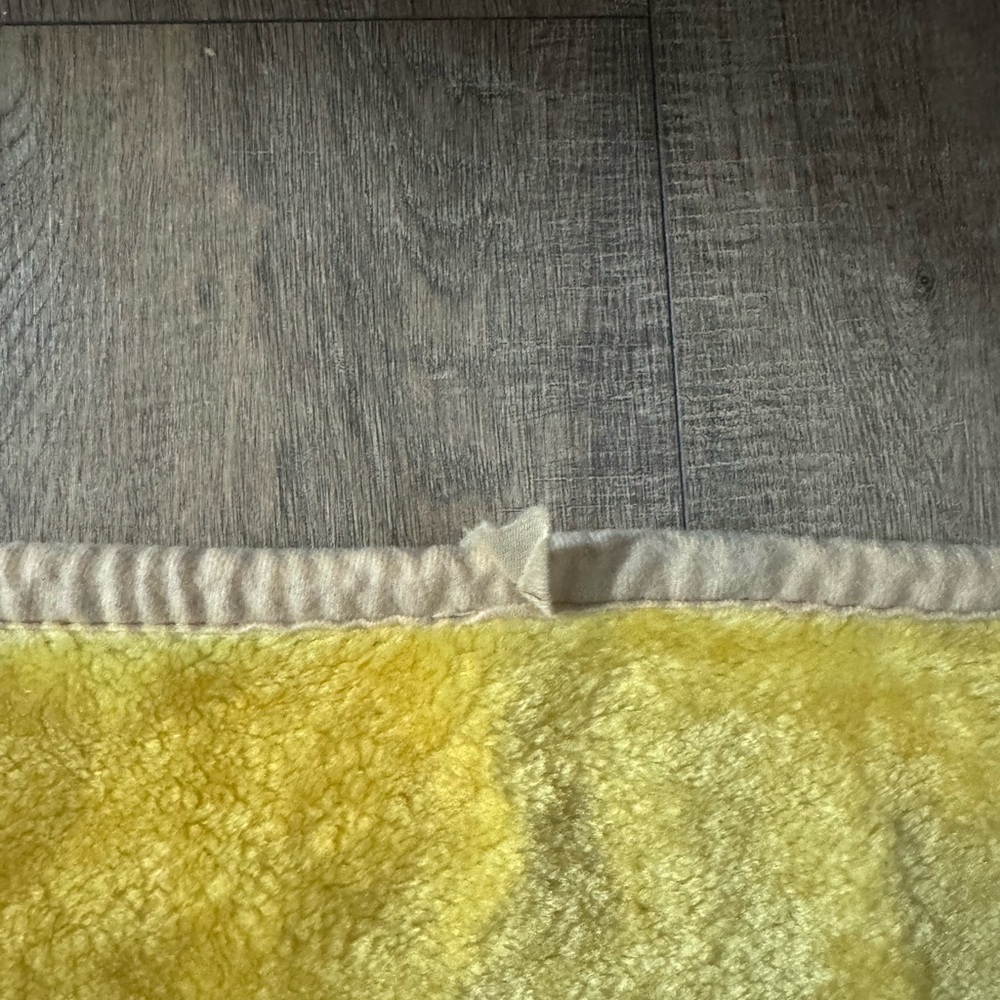 Kids Plush Yellow Blanket with Cream Trim